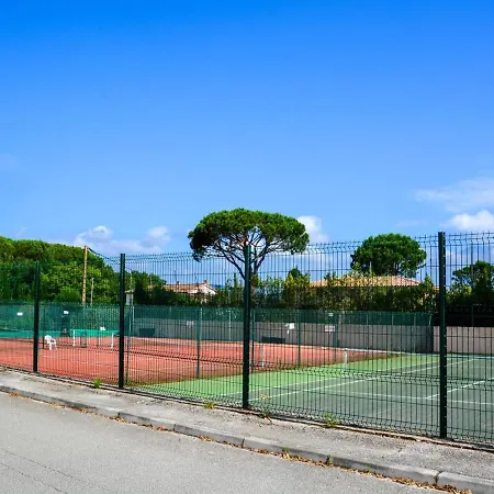 Mazet Avec Climatisation, Proche Plages De - Fr-1-728-10 * Saint-Tropez